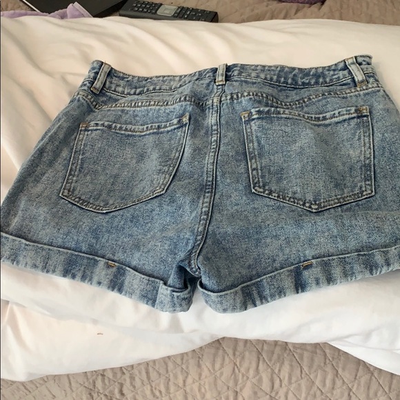 Jean shorts - Picture 3 of 3